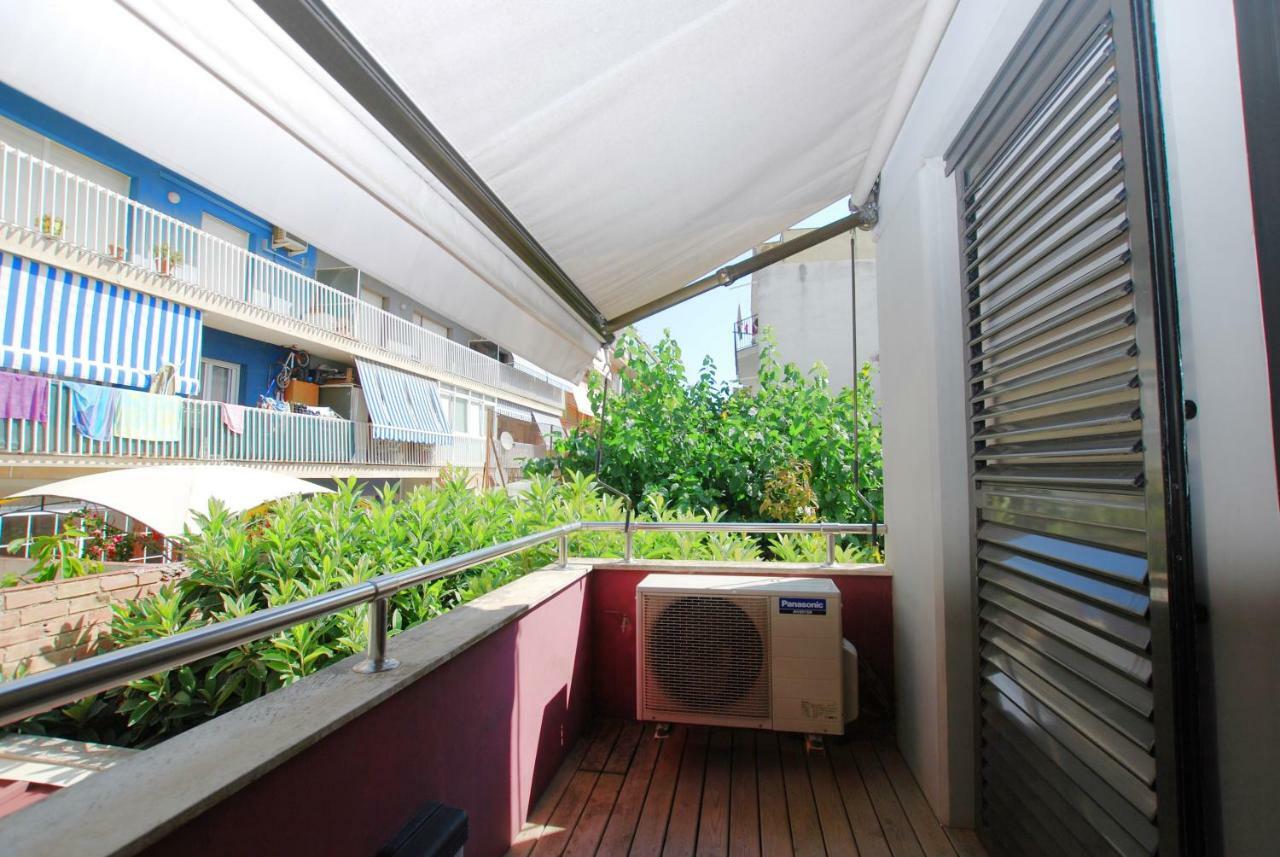 Blue Fridge Apartmen - Blue Fridge Apartmen - Ideal For Couples, Near Beach And Well Connected Vilassar De Mar Exterior foto